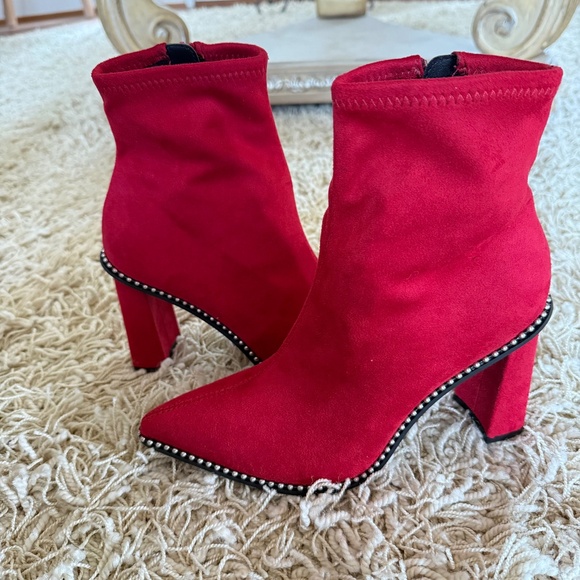 Bar III Laynee Red Dress Booties 7.5M | New Block Heel Pointed Toe Ankle Boots - Picture 1 of 7